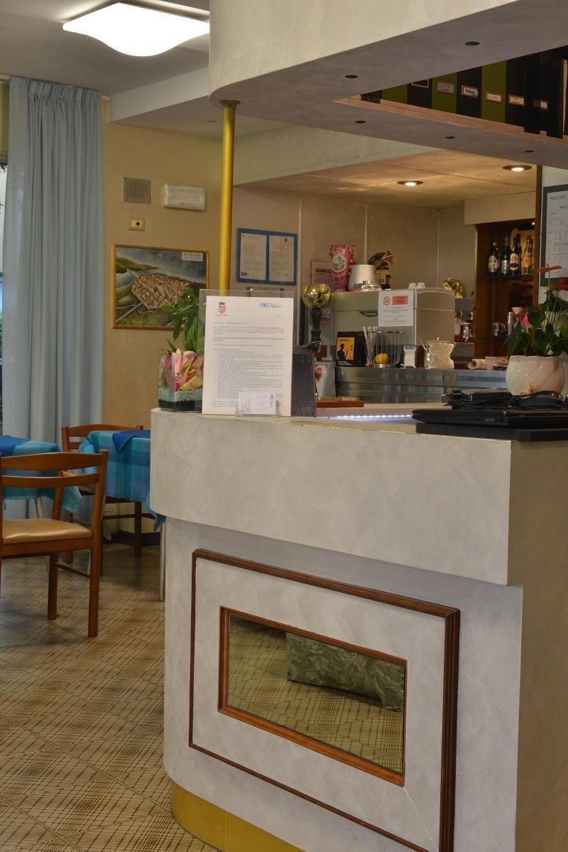 Hotel Marselli ริมินี ภายนอก รูปภาพ