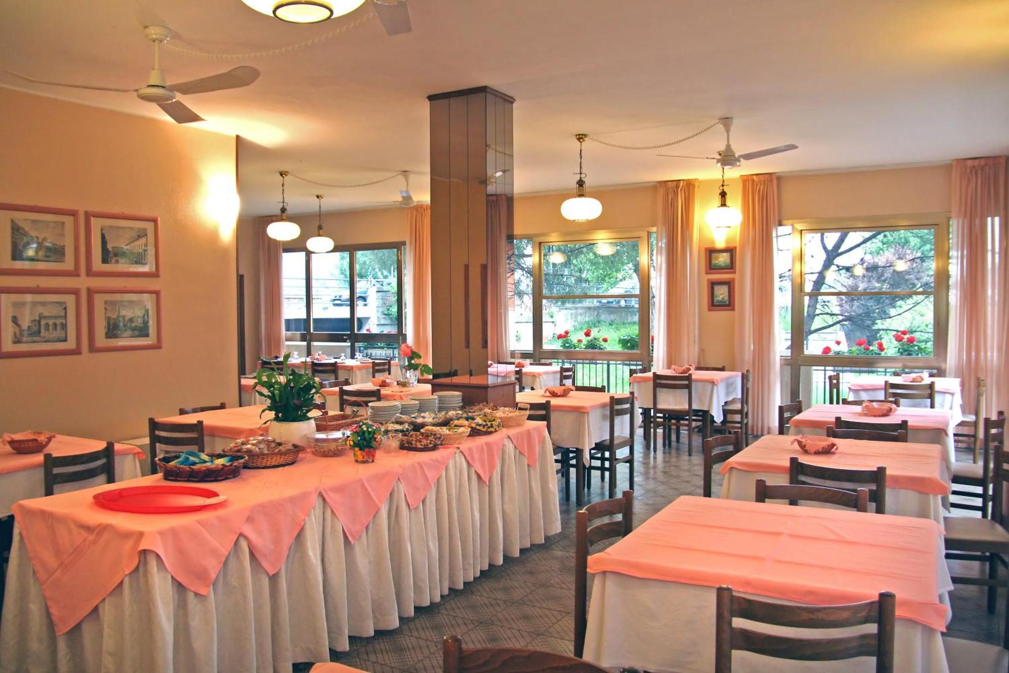 Hotel Marselli ริมินี ภายนอก รูปภาพ