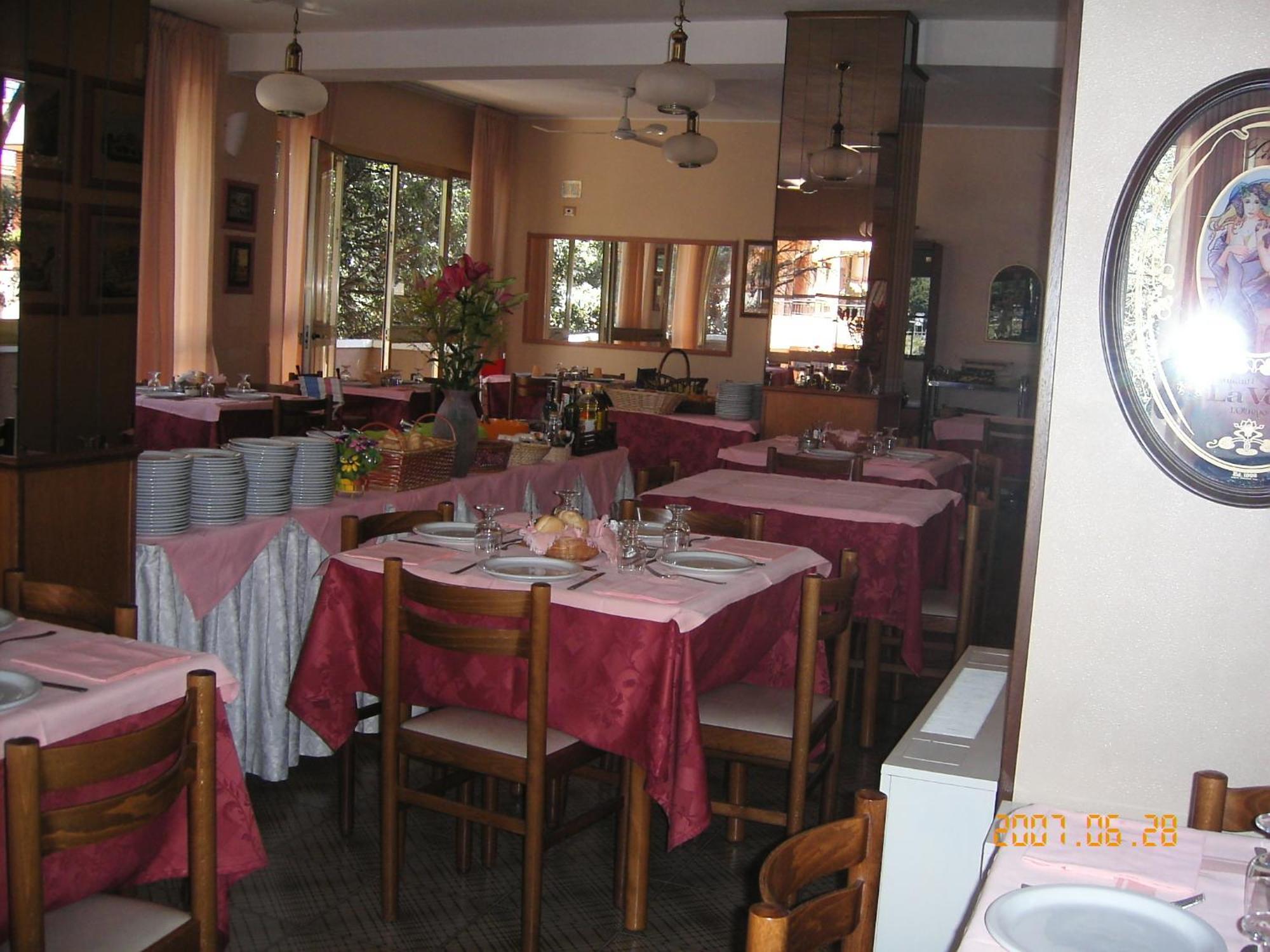 Hotel Marselli ริมินี ภายนอก รูปภาพ