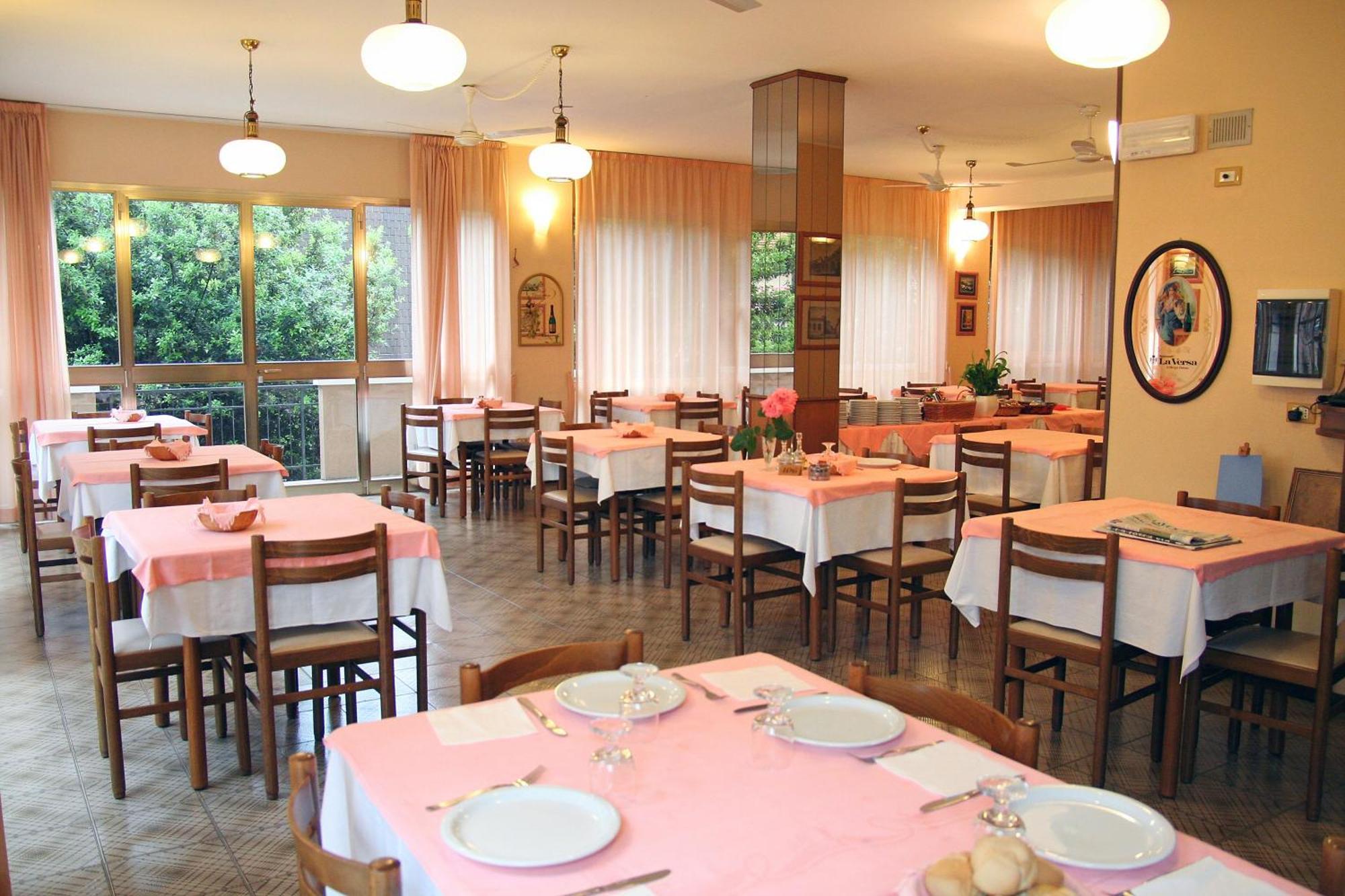 Hotel Marselli ริมินี ภายนอก รูปภาพ