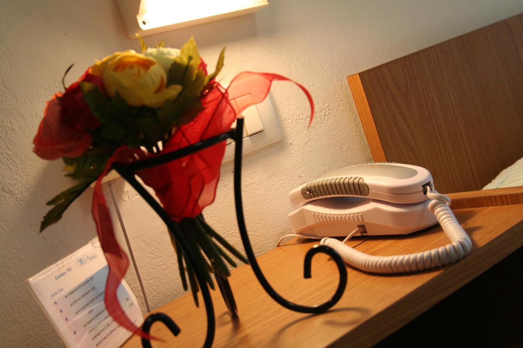 Hotel Marselli ริมินี ภายนอก รูปภาพ