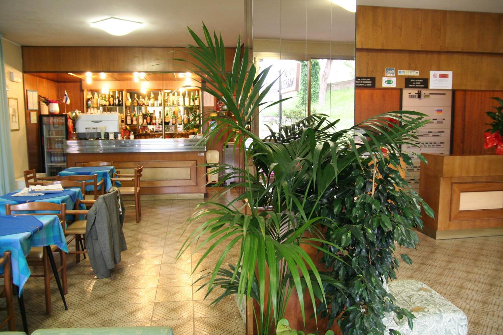 Hotel Marselli ริมินี ภายนอก รูปภาพ