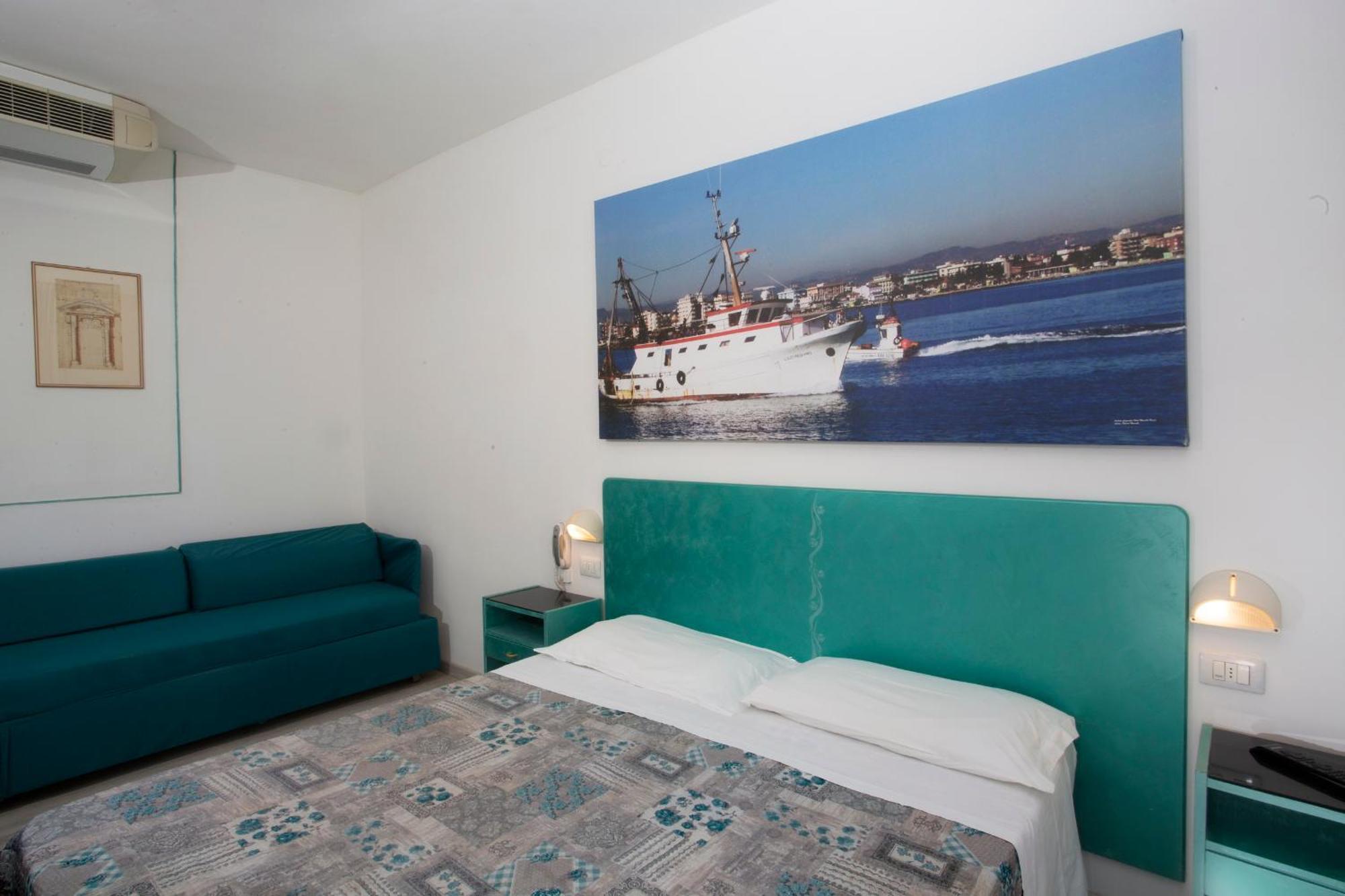 Hotel Marselli ริมินี ภายนอก รูปภาพ