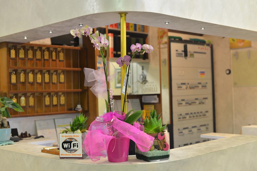 Hotel Marselli ริมินี ภายนอก รูปภาพ