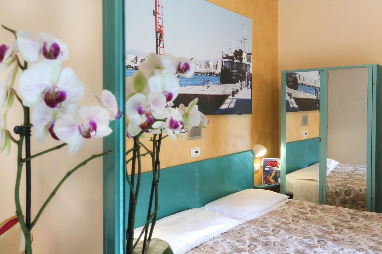 Hotel Marselli ริมินี ภายนอก รูปภาพ