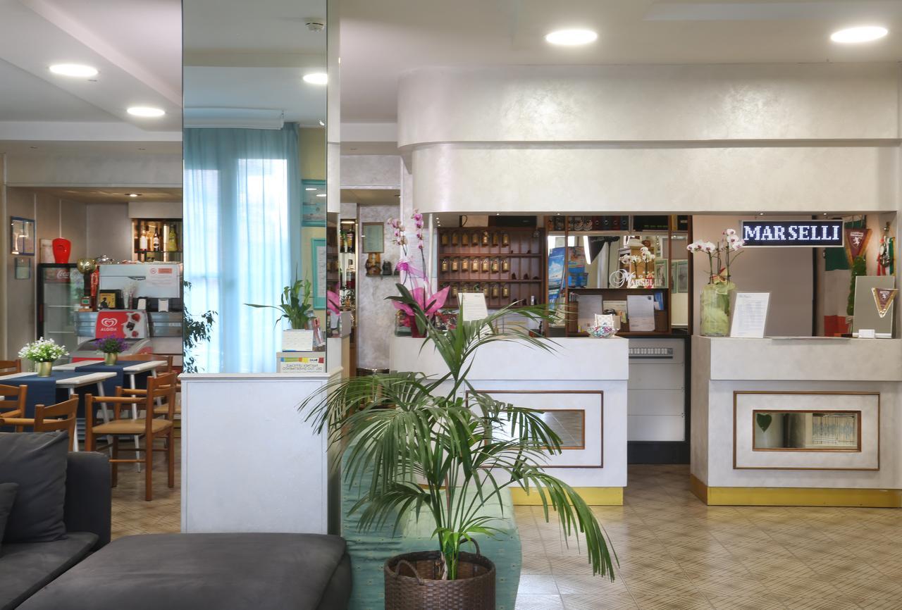 Hotel Marselli ริมินี ภายนอก รูปภาพ