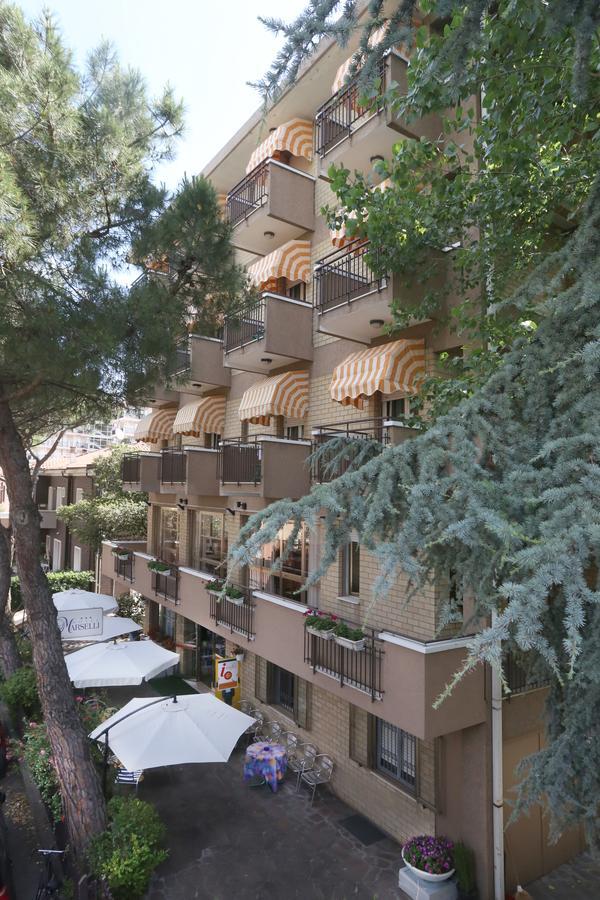 Hotel Marselli ริมินี ภายนอก รูปภาพ